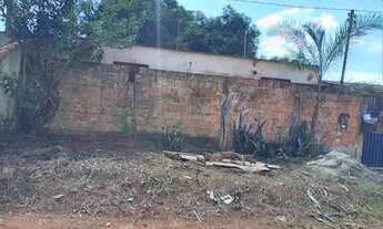 Imagem 6: Lote com casa Casa com 1 dormitório