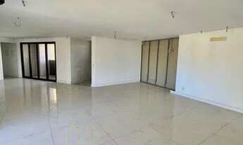 Imagem 7: Apartamento de 235m² no bairro Meireles, 3 suítes, 4 vagas, vista mar