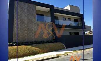 Imagem: Casa com 3 Suítes à venda, 225 m² por