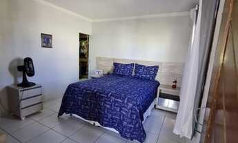 Imagem 5: Casa de condomínio para venda tem 184 metros quadrados com 5 quartos