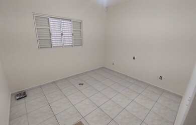 Imagem 4: Casa com 3 dormitórios para alugar, 150 m² por R$ 2.565/mês - Jardim Silvio Rinaldi - Jagu