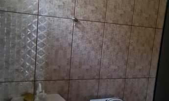 Imagem 4: Kit net R$ 650,00, com 2 quartos, sala/cozinha, banheiro, quintal, varanda, água incluso