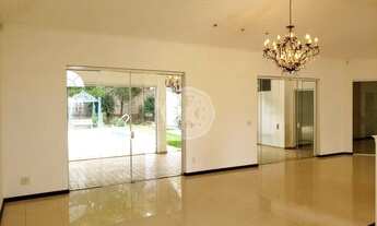 Imagem 3: Casa Térrea - Condomínio Fechado - 3 Suítes - Alto