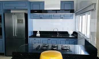 Imagem: Sobrado de alto padrão em condomínio fechado