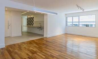 Imagem 1: VENDO Lindo apartamento reformado com 149 m2 ,3 quartos sendo 01 suíte e 01 vaga J.Paulist