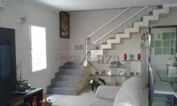 Imagem 1: Jacarei - Casa de Condomínio - Chacaras Santa Maria