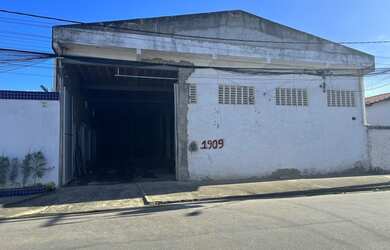 Imagem 2: Galpao + câmara fria ( aluga se