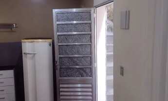 Imagem 2: Aluga-se 1 comodo.