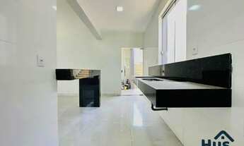 Imagem 5: Linda Casa com 3 Quartos, 1 Suíte, Quintal Gramado e 6 Vagas em São José da Lapa