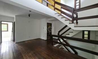 Imagem 3: Casa para Venda - 278m², 6 dormitórios, sendo 2 suites, 1 vaga - Teresópolis