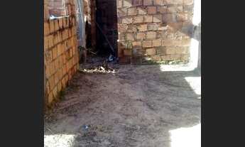 Imagem 5: Casa em frente ao hospital do subúrbio para terminar