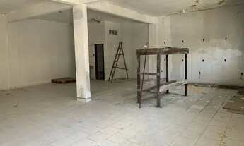 Imagem 4: Galpão com loja e escritório