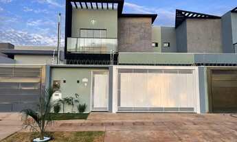 Imagem: Sobrado à venda, 3 quartos, Coronel Antonino