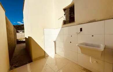 Imagem 4: Vendo Casa com 2 quartos e quintal na região do bairro Grama - Parede independente!