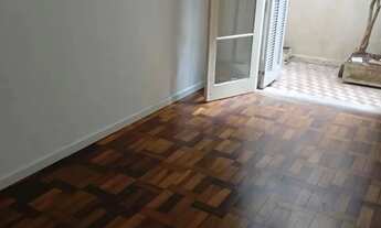 Imagem 2: Apartamento térreo, 2 quartos, pátio, desocupado no bairro Cidade Baixa