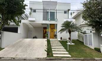 Imagem: Casa à Venda em Condomínio Fechado no