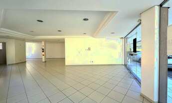 Imagem 2: Loja térrea no Bairro Vorstadt, com vitrine, 80m² e estacionamento frontal rotativo