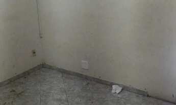 Imagem 3: Alugo Casa com 2 Quartos, Sala, Cozinha e Área de Serviço