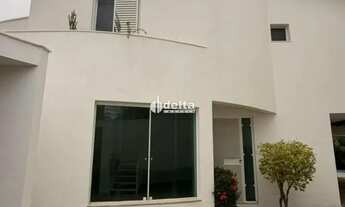 Imagem: Casa residencial com 3 quartos sendo 1 suíte