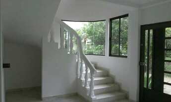 Imagem: Aluga-se casas em condomínio fechado