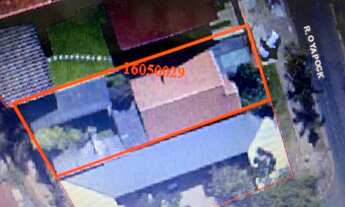 Imagem 3: Lote/Terreno em Zr4 LV2 para venda com 341 metros quadrados em Cristo Rei - Curitiba - PR