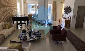 Imagem 2: Casa Vista para Reserva Tamboré com 4 Pavimentos + 4 Suítes + Elevador com 668m² de área c