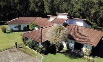 Imagem: Casa de 438 metros quadrados no bairro Quebra