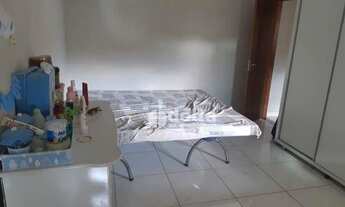 Imagem 7: Casa com 4 dormitórios à venda, 142 m² por R$ 350.000,00 - Jardim das Palmeiras - Uberlând