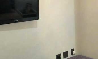 Imagem 6: Condomínio Spazio Vita- comércio e condução na porta