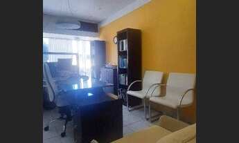 Imagem 4: Galeria Squina 48 - Espinheiro