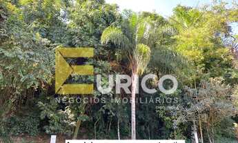 Imagem 4: Terreno à venda com topografia aclive e vista maravilhosa no condominio fechado Vila Hipic