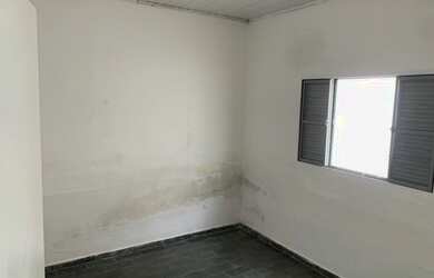 Imagem 5: Casa para aluguel possui 40 metros quadrados com 1 quarto em Jardim Armênia - Mogi das Cru