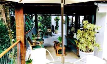 Imagem 7: Você vai adorar conhecer esta casa de 3 pavimento muito charmosa!