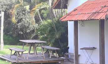 Imagem 3: Kitnet Completa com Deck e muito Jardim, Wifi, Cama de Casal Mobiliado Barão Geraldo