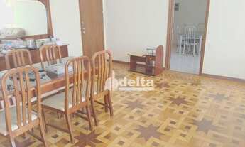 Imagem 3: Apartamento com 3 dormitórios à venda, 198 m² por R$ 370.000,00 - Centro - Uberlândia/MG