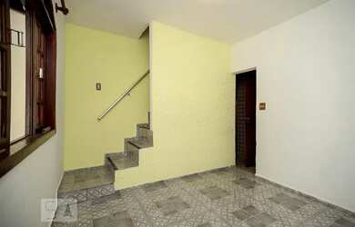 Imagem 2: Casa para Aluguel - Piedade, 2 Quartos, 72 m2