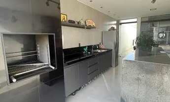 Imagem 6: Casa para venda tem 340 metros quadrados com 3 quartos