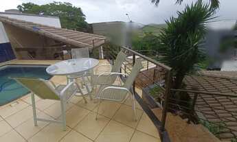 Imagem 1: Casa em condomínio de luxo c/ 4qts, send 3suítes, 5brs, 4vgs, piscn, churrqr, quintal, amr