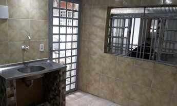 Imagem 3: Aluga-se 700,00 mediante entrevista