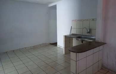 Imagem 2: Uma casa residencial / comercial