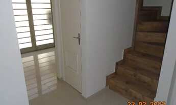 Imagem 6: Sobrado individual com garagem coberta para 2 carros