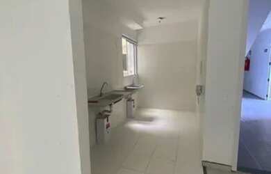 Imagem 2: BR Apto novo no Castelão 2 quartos lado da sombra