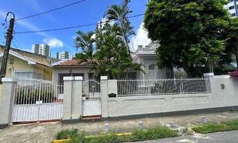Imagem 3: Casa residencial com amplo quintal e 5 quartos sendo 1 suíte - Aflitos, Recife/PE