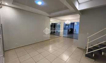 Imagem: Locação de Casas / Condomínio na cidade