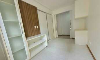 Imagem 6: Costa Azul 3/4, Ótima localização, AP amplo, Varanda, 02 VAGAS. OPORTUNIDADE