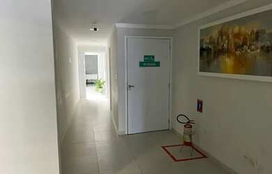 Imagem 4: Casa adaptada para atividade comercial (clínica ou escritórios) Bairro Imbiribeira