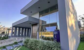 Imagem 4: Casa Alto Padrão em Condomínio Fechado na primeira linha em Criciúma