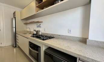 Imagem 6: Canto Norte - Viva a 50 metros da Praia: Apartamento Mobiliado com Vista para o Mar