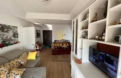 Imagem 2: Casa de 4 dormitórios, sendo 2 suítes para locação, no Balneário, Florianópolis - SC