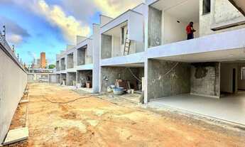 Imagem 2: Casa duplex em condominio Capim Macio